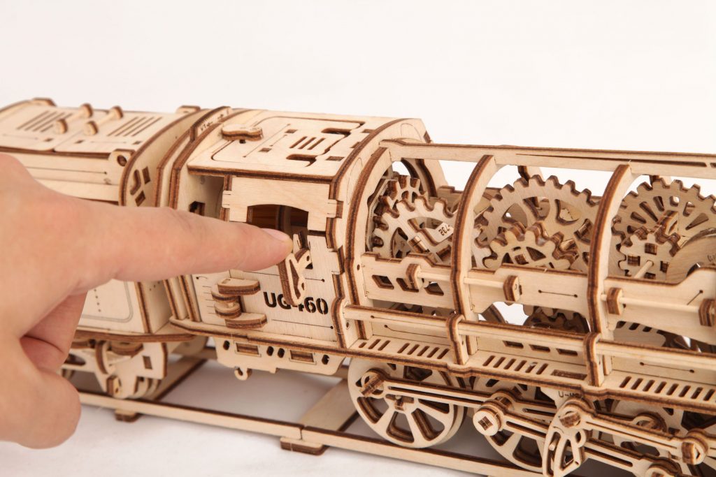Steam Train Memorabilia Gift Pack with over 20 pieces of Replica Artwork 