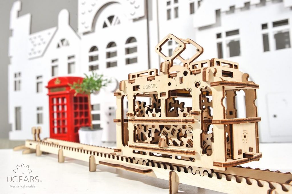UGEARS TRAM ON RAILS 3D PUZZLE MECHANICAL WOODEN MODEL CRAFT BUILDING SET JIGSAW 